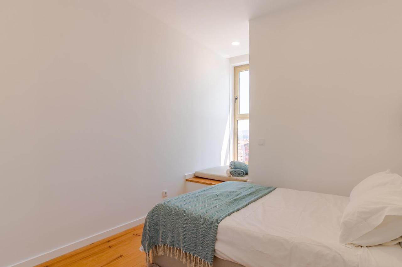 Ohh- Padre Antonio Vieira Flat D - 2Bedroom Near The Train Station 波尔图 外观 照片